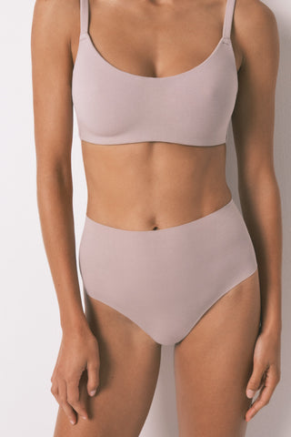 Braga alta algodón beige.