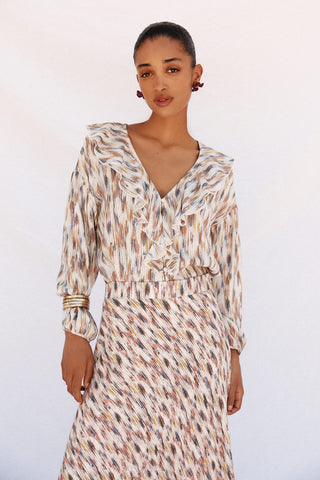 Blusa Manga Larga con Detalle Volantes