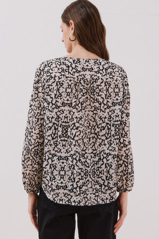 Blusa Cuello Redondo con Detalle Fruncido