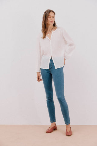 Blusa Cuello Redondo con Detalle Fruncido