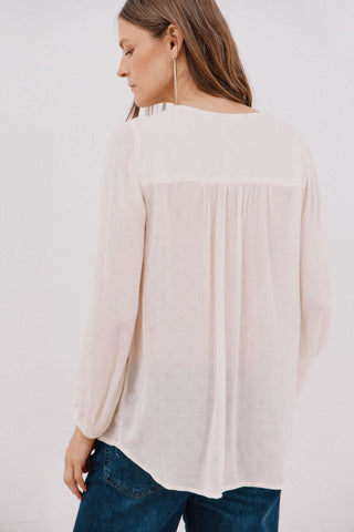 Blusa Manga Larga con Detalle Borla