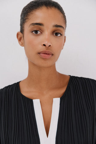 Blusa Manga Larga con Tejido Plisado