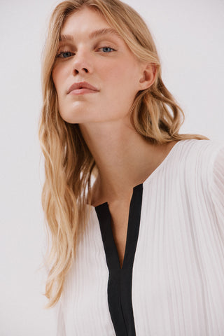 Blusa Manga Larga con Tejido Plisado