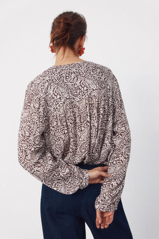 Camisa Manga Larga con Cuello Redondo