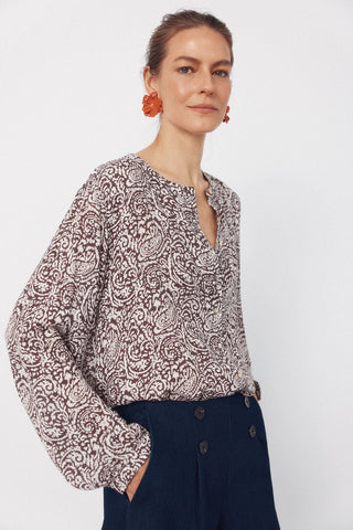 Camisa Manga Larga con Cuello Redondo