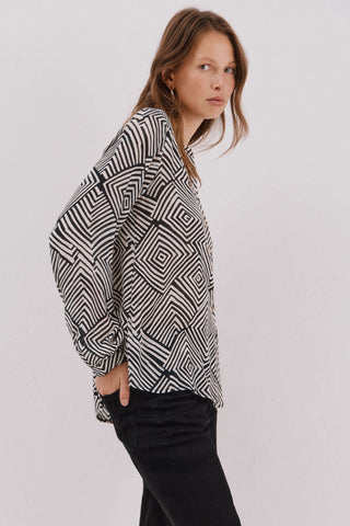 Camisa Manga Larga con Cuello Redondo