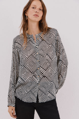 Camisa Manga Larga con Cuello Redondo