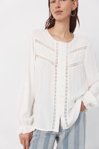 3.T.M.Blusa Bordados.