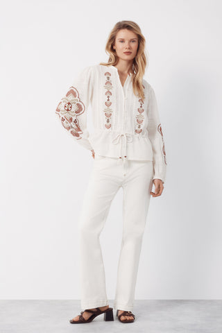 4.T.M.Blusa Bordada.
