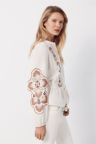 4.T.M.Blusa Bordada.