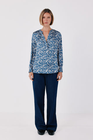 3.T.Ki.Blusa Satinada Mao.