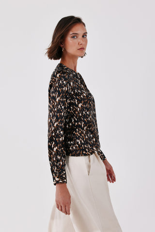 3.T.Ki.Blusa Satinada Mao.