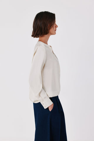3.T.Ki.Blusa Satinada Mao.