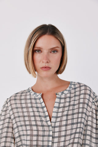 3.T.Ki.Blusa Cuadros.