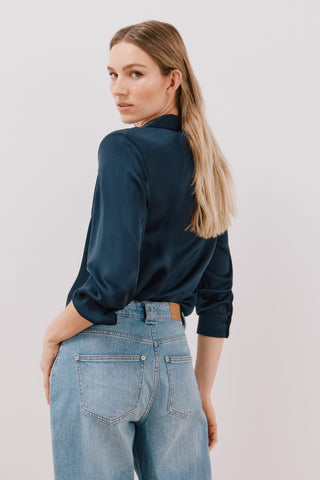 Camisa Manga Larga con Tejido Satinado