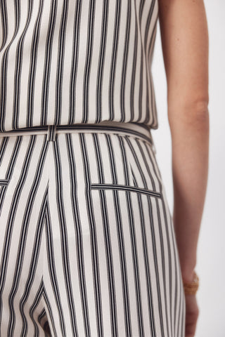 Pantalón con Cinturón Estampado Rayas