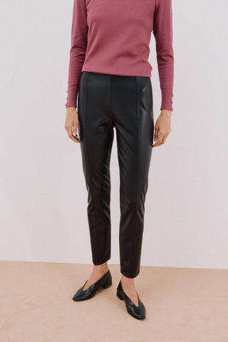 Pantalón Skinny Efecto Piel