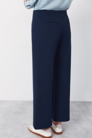 Pantalón Ancho de Punto Detalle Pinzas