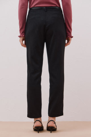 Pantalón Talle Medio con Cinturón