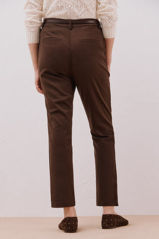 Pantalón Talle Medio con Cinturón