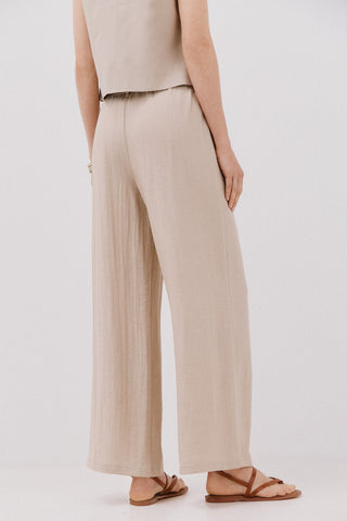 Pantalón Ancho con Cintura Elástica.