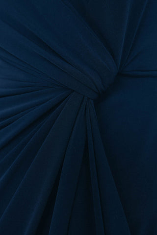 Vestido Ajustado con Detalle Fruncido
