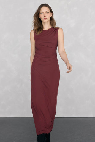 Vestido con Detalle Fruncido de Tul