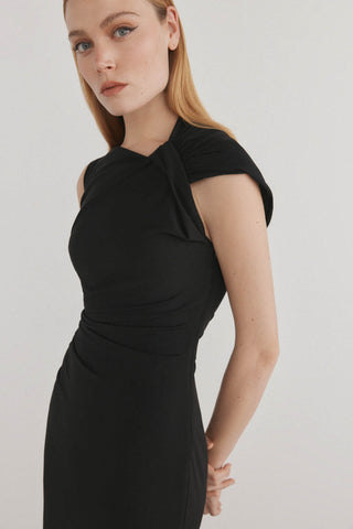 Vestido Midi Asimétrico con Detalle Fruncido