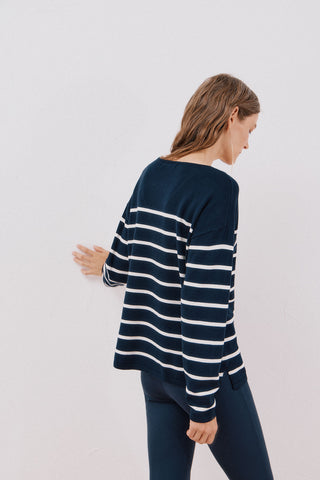 Sudadera Cuello V con Estampado de Rayas