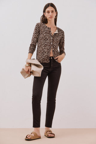 Cárdigan Corto con Estampado Animal Print.