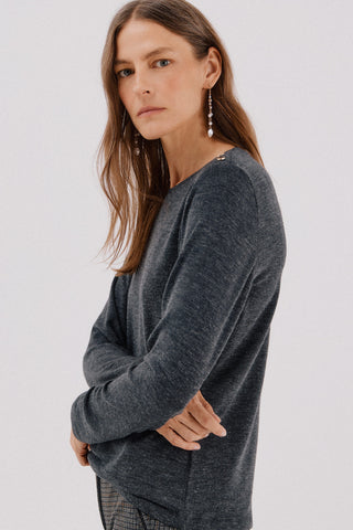 Camiseta Manga Larga con Detalle Botones