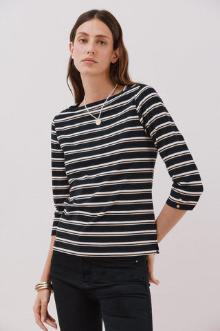 Camiseta Básica Cuello Barco de Algodón