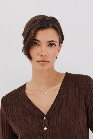 Camiseta Manga Larga con Detalle Botones