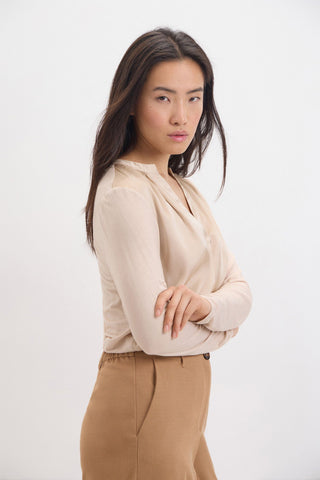 Blusa Manga Larga con Cuello Mao