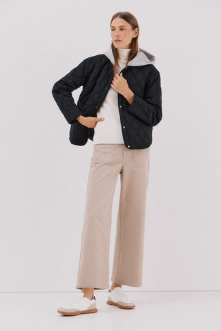 Chaqueta Corta con Capucha Desmontable