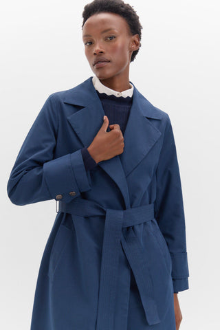 Gabardina Larga con Bolsillos