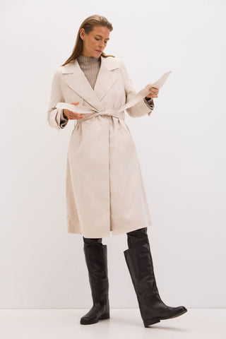 Gabardina Larga con Bolsillos