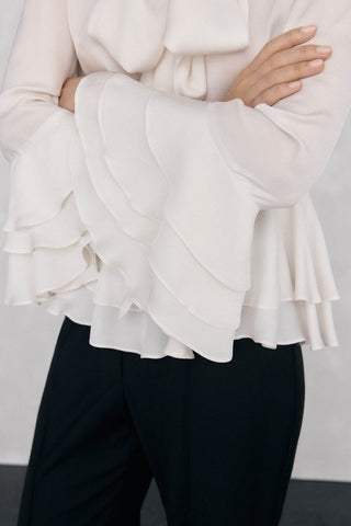 Camisa Manga Larga con Detalle Lazo de Satén