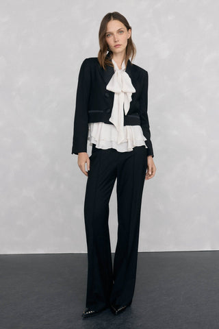 Camisa Manga Larga con Detalle Lazo de Satén