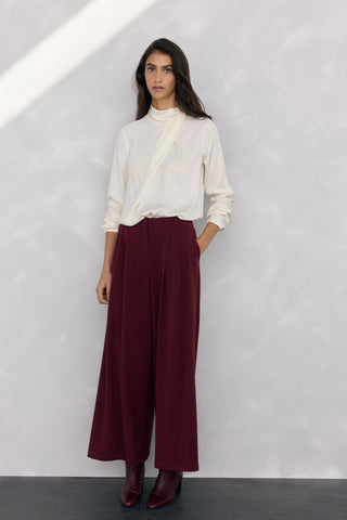 Blusa Manga Larga Cuello Alto de Satén