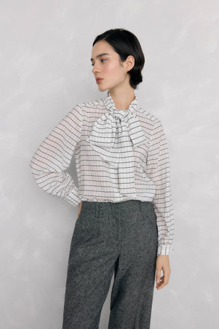 Camisa con Detalle Lazo Estampado Cuadros