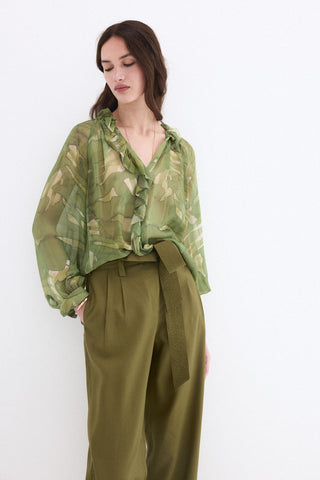 E. Blusa M/L Est.Hojas Volantes.