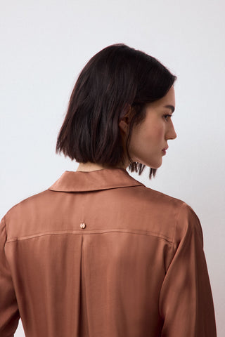 E. Camisa M/L Satinada.