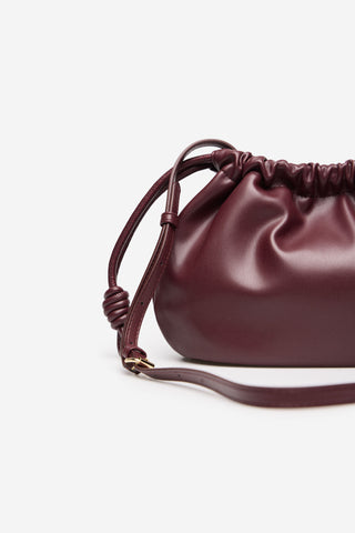 Bolso Estilo Saco con Correa Ajustable