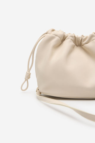 Bolso Bandolera con Detalle Fruncido