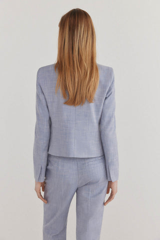 Blazer Corta con Detalle de Botones