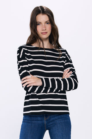 Camiseta Cuello Barco con Botones