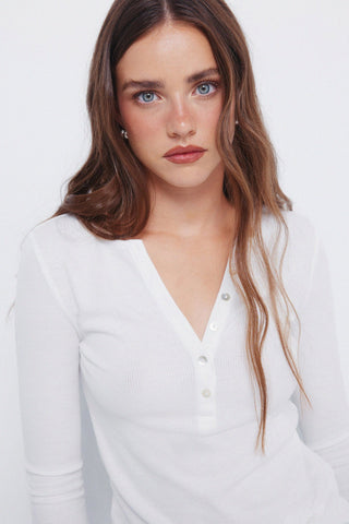 Camiseta Manga Larga con Detalle Botones