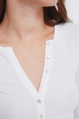 Camiseta Manga Larga con Detalle Botones