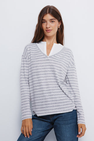 Camiseta Mangga Larga con Cuello Camisero